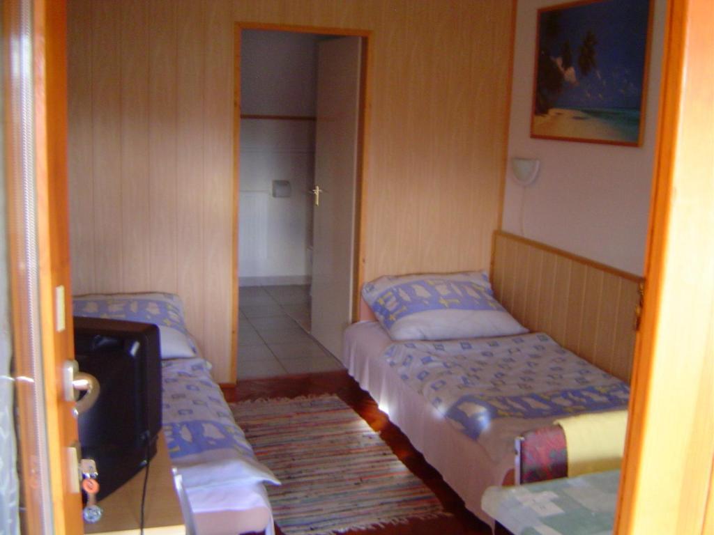 Lunczer Vendeghaz Hotel Mosonmagyarovar Ruang foto