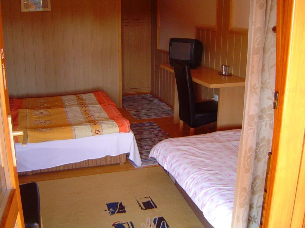 Lunczer Vendeghaz Hotel Mosonmagyarovar Ruang foto