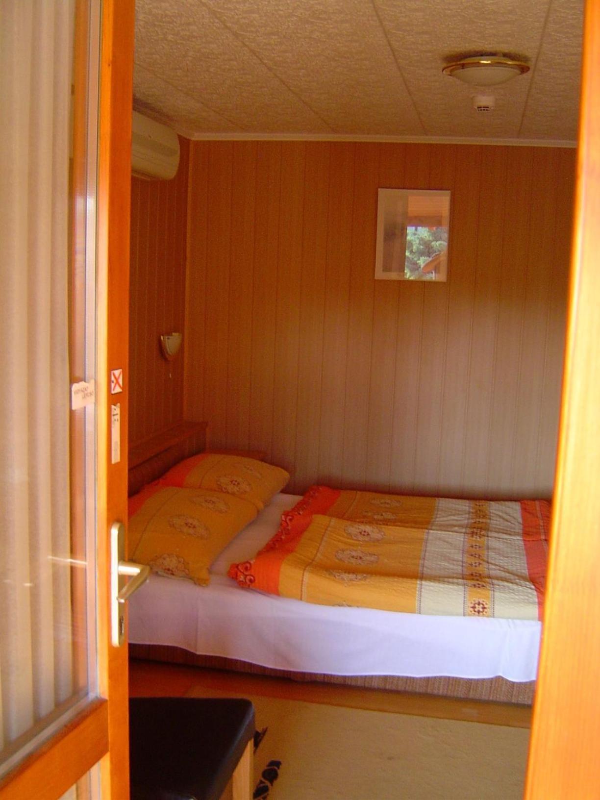 Lunczer Vendeghaz Hotel Mosonmagyarovar Bagian luar foto