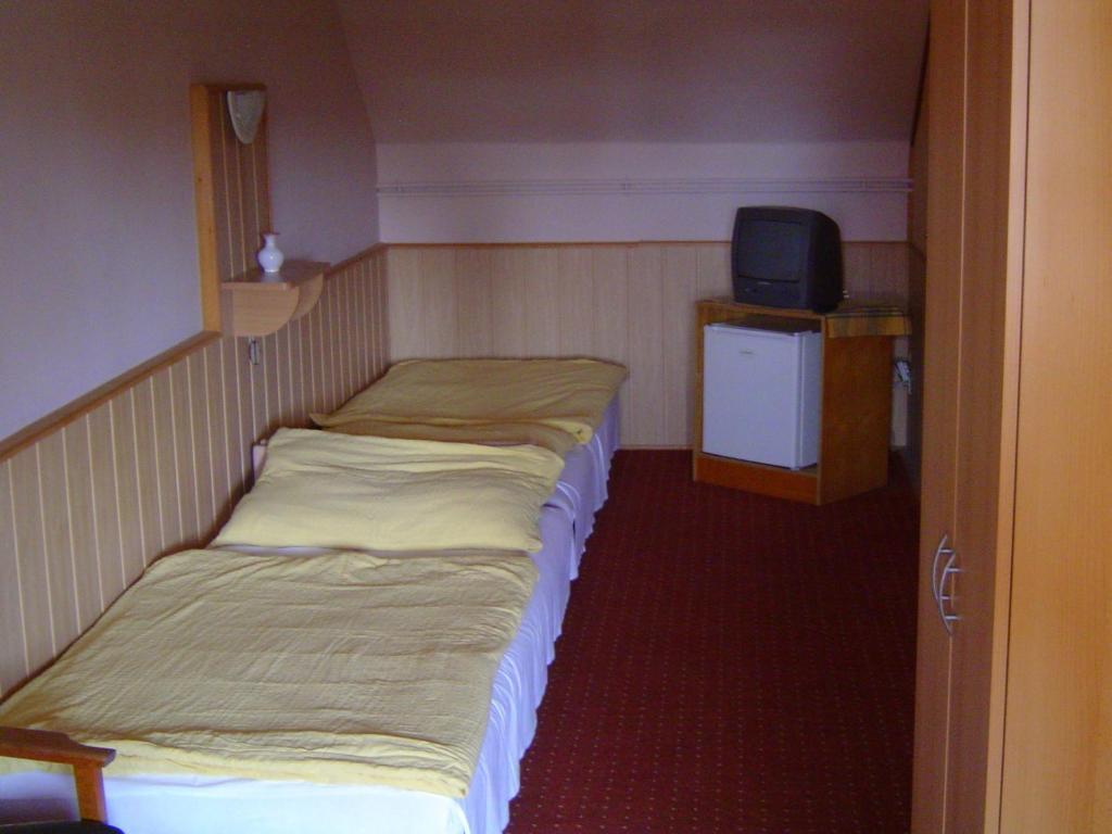 Lunczer Vendeghaz Hotel Mosonmagyarovar Ruang foto