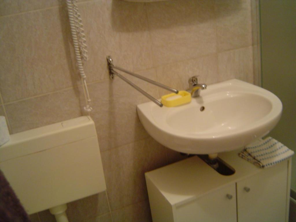 Lunczer Vendeghaz Hotel Mosonmagyarovar Ruang foto
